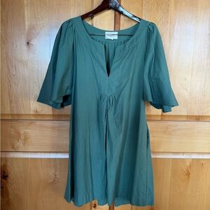 Pomander Place Finley Flutter Sleeve Dress. Like New! Green. Size XXXL